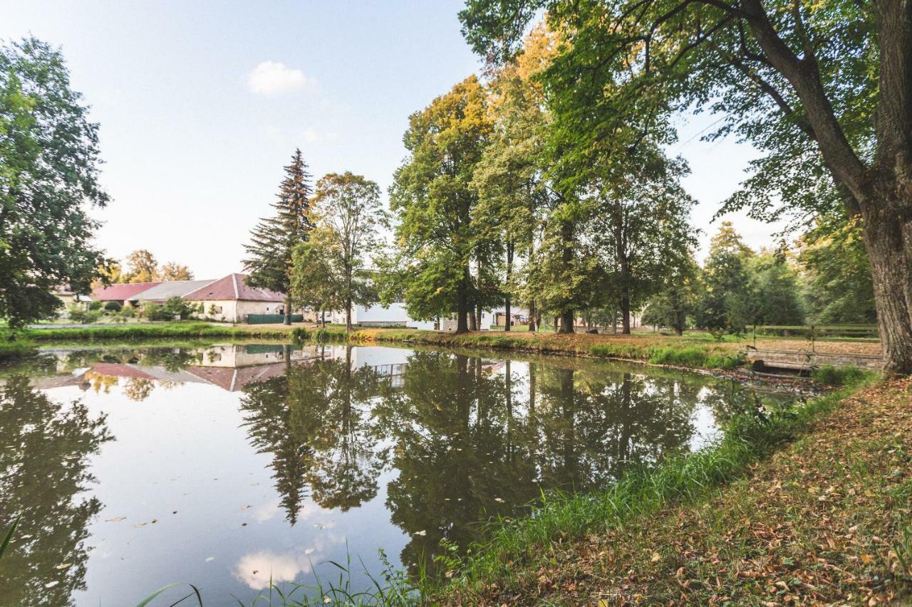 Pivovar A Penzion Grasel Cesky Rudolec Exterior photo